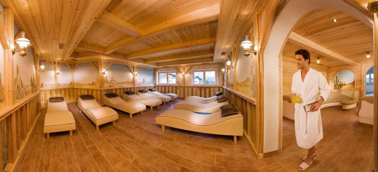 Mountainview Lodge - Chalet Im Zillertal Direkt Am 5 Sterne Campingplatz Aufenfeld Mit Hallenbad Und Sauna Aschau Im Zillertal エクステリア 写真