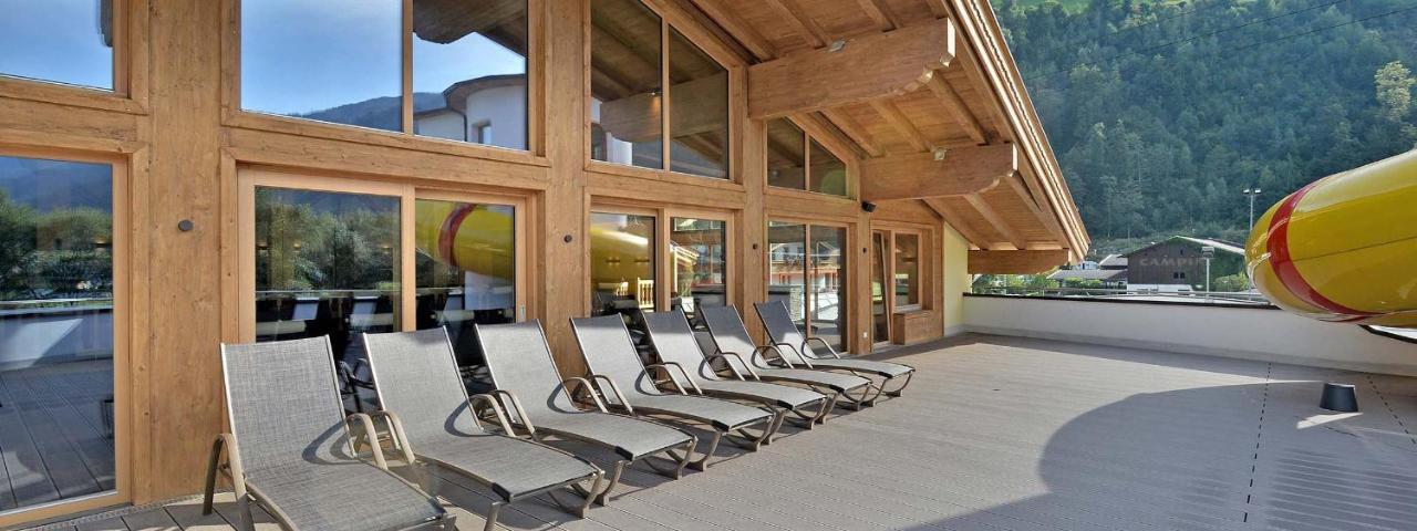 Mountainview Lodge - Chalet Im Zillertal Direkt Am 5 Sterne Campingplatz Aufenfeld Mit Hallenbad Und Sauna Aschau Im Zillertal エクステリア 写真