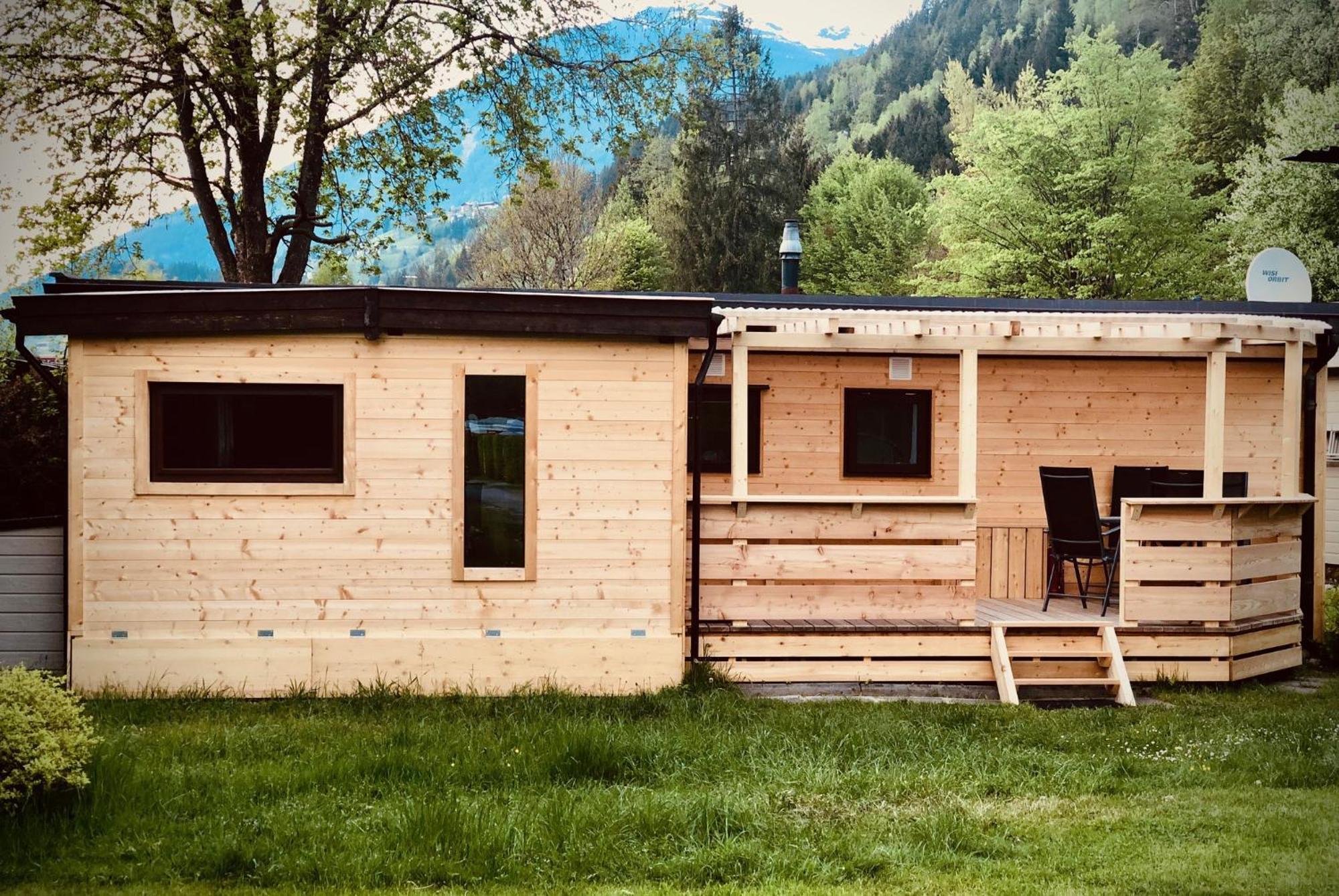 Mountainview Lodge - Chalet Im Zillertal Direkt Am 5 Sterne Campingplatz Aufenfeld Mit Hallenbad Und Sauna Aschau Im Zillertal エクステリア 写真