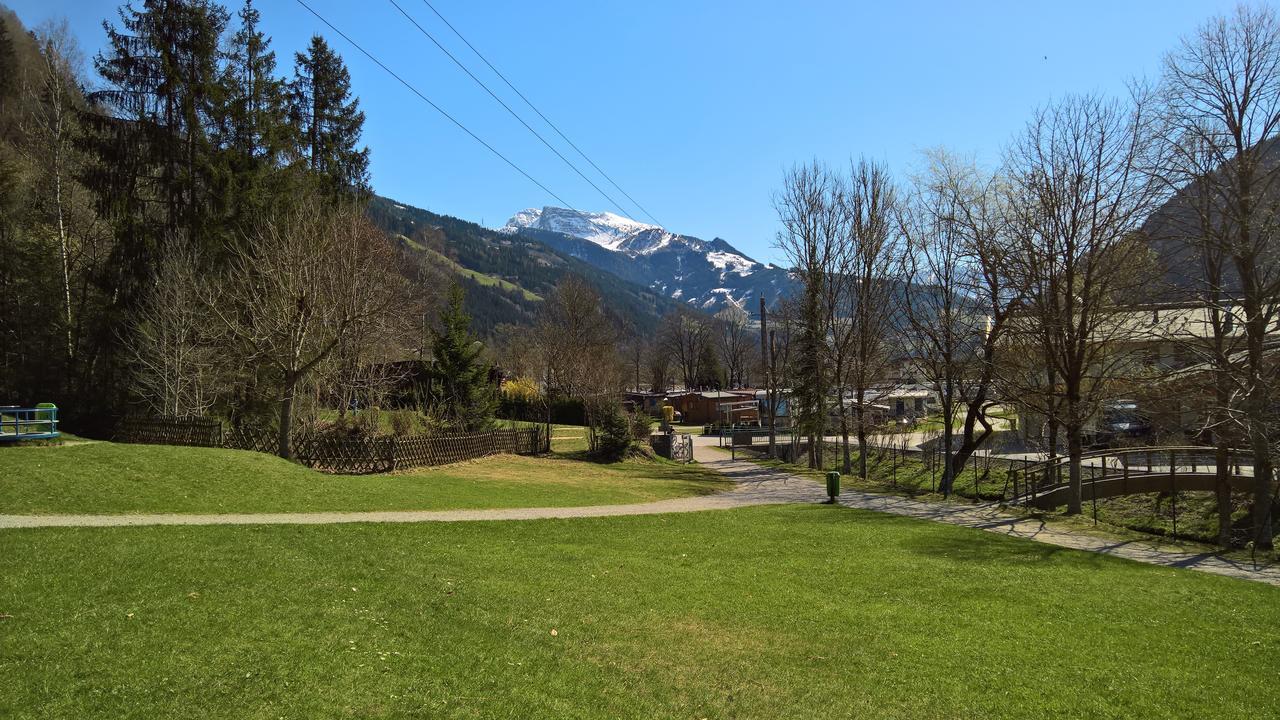 Mountainview Lodge - Chalet Im Zillertal Direkt Am 5 Sterne Campingplatz Aufenfeld Mit Hallenbad Und Sauna Aschau Im Zillertal エクステリア 写真